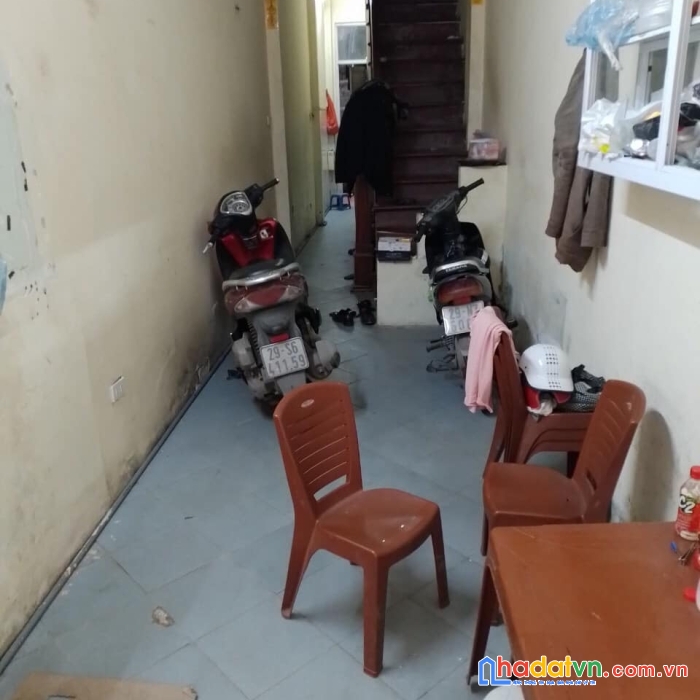 Bán nhà khương trung thanh xuân 30m x 5t ngõ ô tô, kinh doanh nhỏ, giá 2 tỷ.