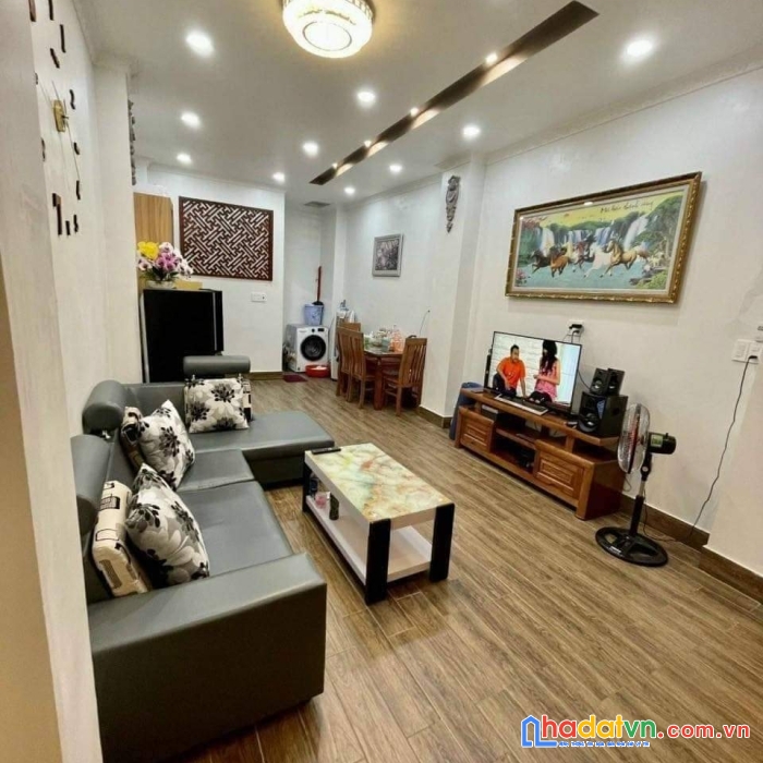 Bán nhà 1 trệt 1 lầu hẻm xe hơi ở tân chánh hiệp quận 12
