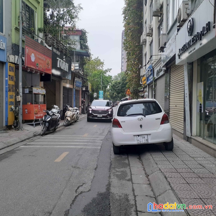 Bán đất nguyễn văn cừ, 69m2 x mt 5.5m, 13.5 tỷ, vỉa hè ô tô tránh, kinh doanh sầm uất
