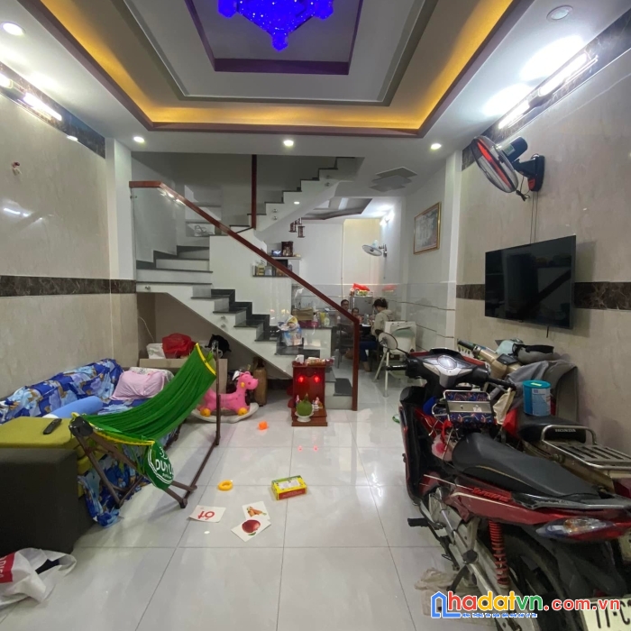 Nhà đẹp ở ngay - đường 3,5m thông 30 ra đường xe tải - 1t1l btct 2pn - sổ vuông vức a4 – 36m2 giá