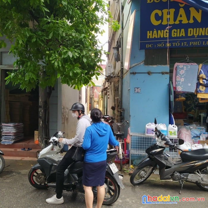 Bán đât bắc lãm phú lương - hà đông 31 m1 - 1.65v tỷ
kinh doanh sầm uất