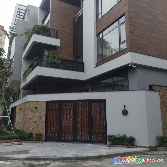 Bán đất biệt thự vườn đào, ciputra tây hồ, dt 190m2, mt12m giá chỉ 50tỷ.