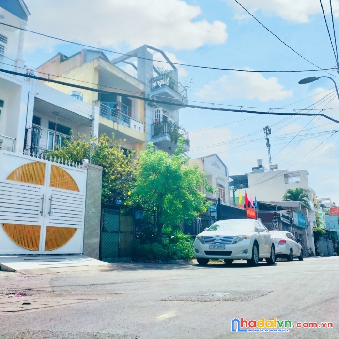 Hxh đậu cửa - 1 căn ra hxh tránh - 4 tầng btct 4pn 44m2 - khu vip p.1 gò vấp - dân trí cao - sổ