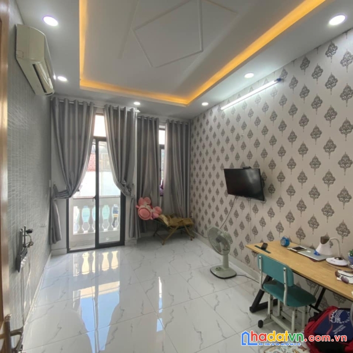 Bán gấp nhà ngang hiếm 6.6m, 5 tầng, xe hơi đổ cửa, phạm văn chiêu, gò vấp, giá 5 tỷ nhỉnh  (