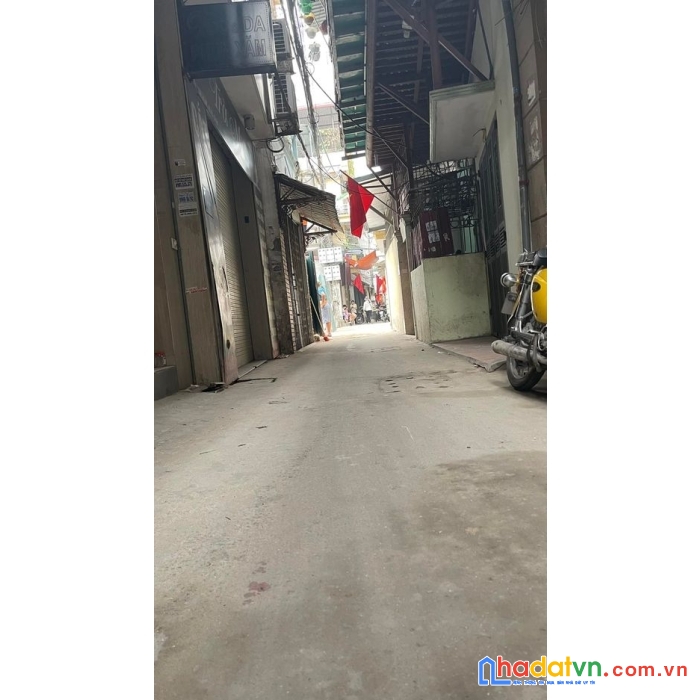 Bán nhà phạm văn đồng 42m2 3,85 tỷ trung tâm cg ngõ ba gác gần phố