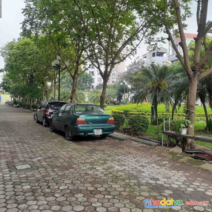 Bán nhà cổ linh, 40m2 x 4 tầng x mt 5.3m, giá 7.6 tỷ, view công viên, ô tô tránh