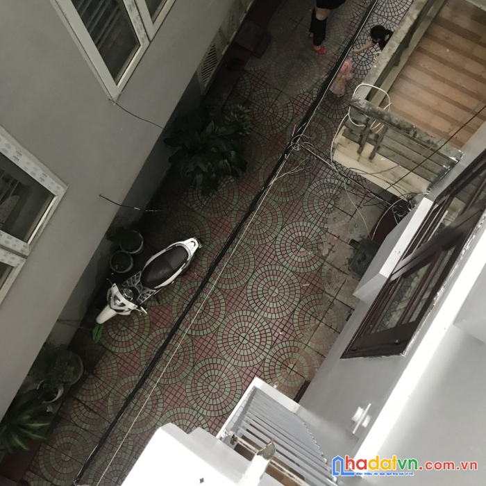 Bán nhà thiên lôi 3,5 tầng ô tô đỗ cửa