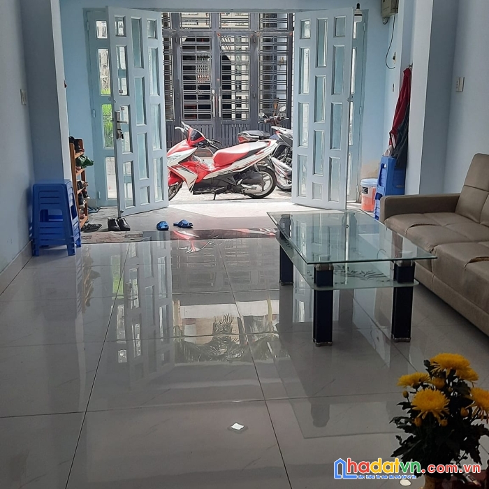 Bán nhà trường chinh -tân bình-sát hẻm xe hơi-45m2-giá 3,8 tỷ