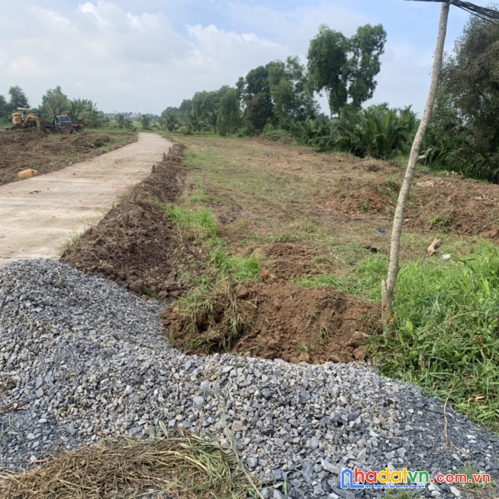 Bán 78m2 đất thổ cư (góc 2 mặt tiền) ngay trung tâm thành phố bến lức, long an
