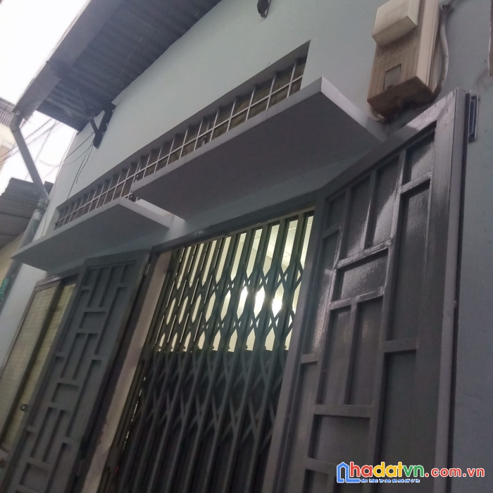 Kẹt tiền bán gấp trong 7 ngày nhà bàu cát 5x14. giá chỉ 5,75 tỉ