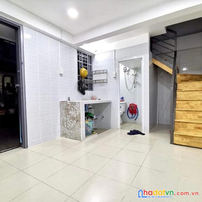 Bán gấp nhà q7 gần khu chế xuất. hẻm oto  5*3 xây hết đất. giá thì chỉ có 2.1 tỷ