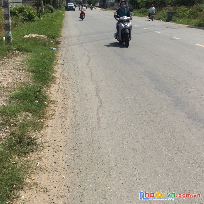 Bán đất khu thương mại dịch vụ