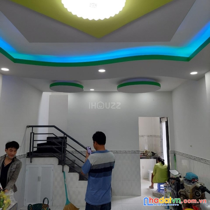 Nhà hẻm xe hơi - thông tứ hướng