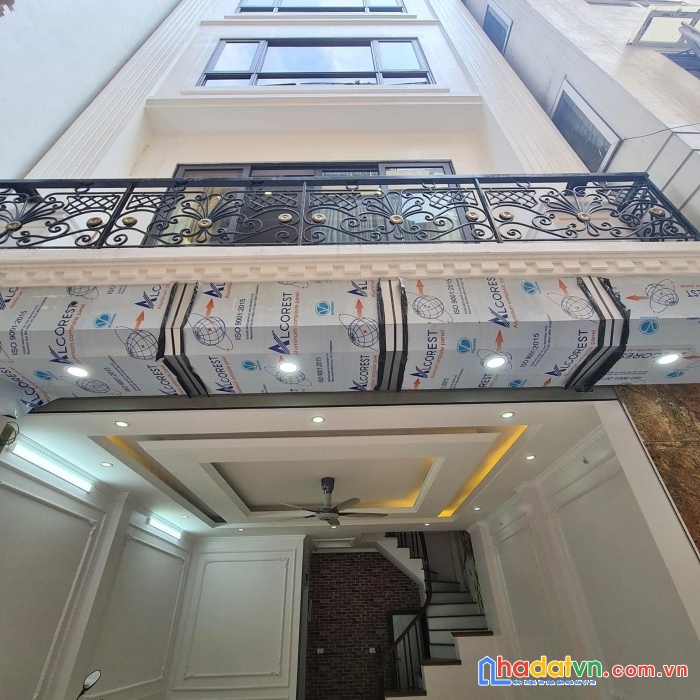 Bán nhà trần quốc vượng 55m 5t giá 5.3 tỷ-lô góc-gần phố