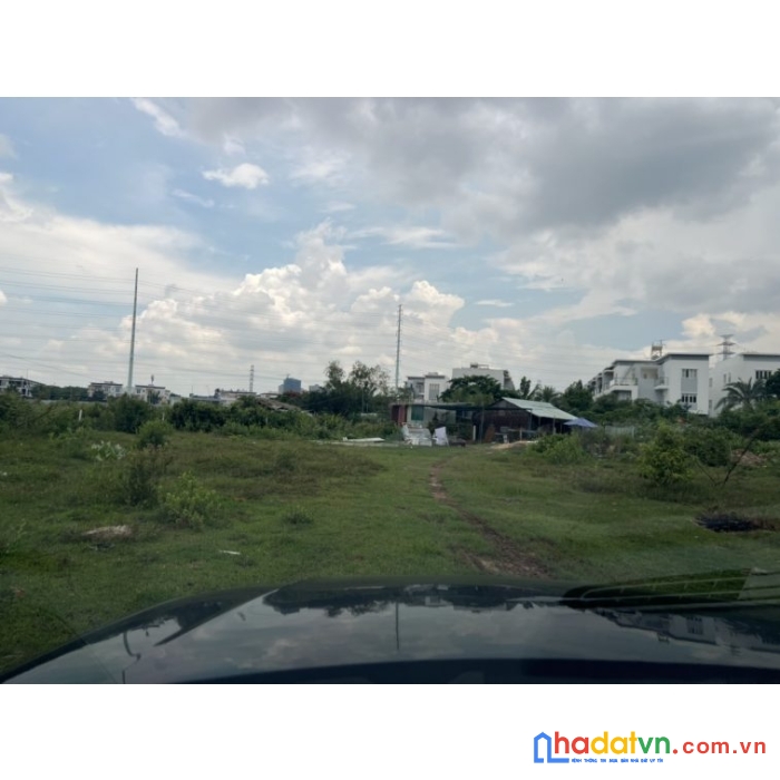 Cần bán đất khu biệt thự phường phú hữu, quận 9