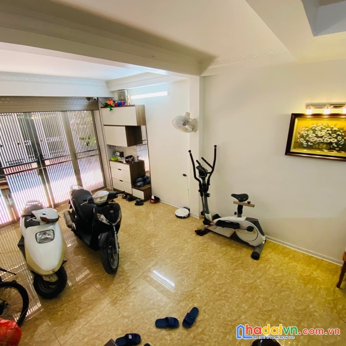 Chính chủ cần bán nhà riêng_  ở yên hòa, cầu giấy_ nhà phân lô, ô tô, 55m2, 5 tầng đẹp, chỉ với 7