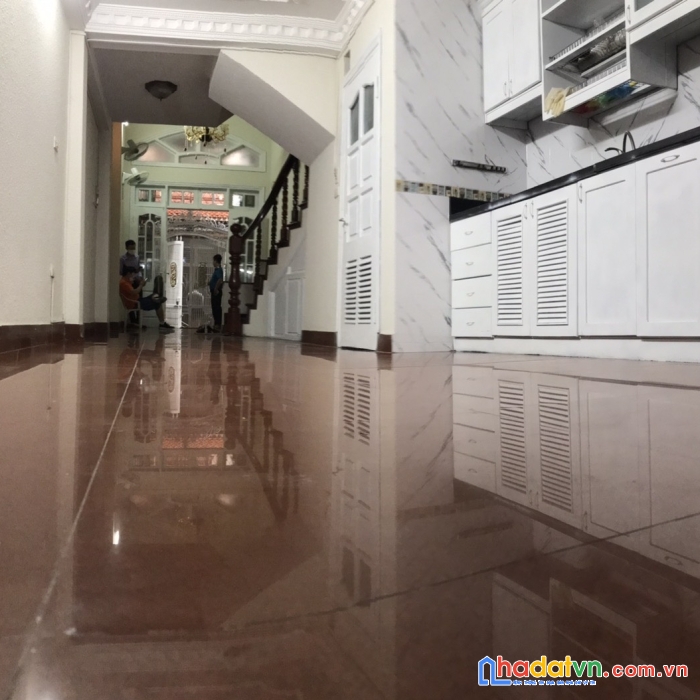 Bán nhà đẹp phân lô phố yên lãng, đống đa 60m2, 6 tầng giá nhỉnh 8 tỷ.