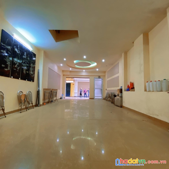 Chính chủ cần bán nhà riêng  ở  cầu giấy, 6 tầng, ô tô, kinh doanh tốt, 55m2, mt 4,5m, giá chỉ