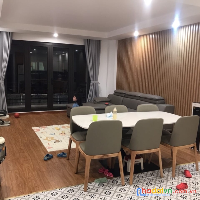 Chính chủ cần bán nhà riêng ở đội cấn, ngõ thông, rộng, 55m2, 5 tầng, tặng nội thất 090.1617.686