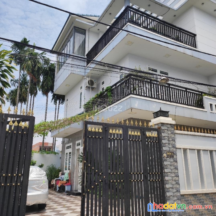 Hot...hot biệt thự siêu rẻ ,phường thạnh lộc ,q12 ,ngã tư ga  ,diện tích 211 m2 ,giá chỉ 10 tỷ 800