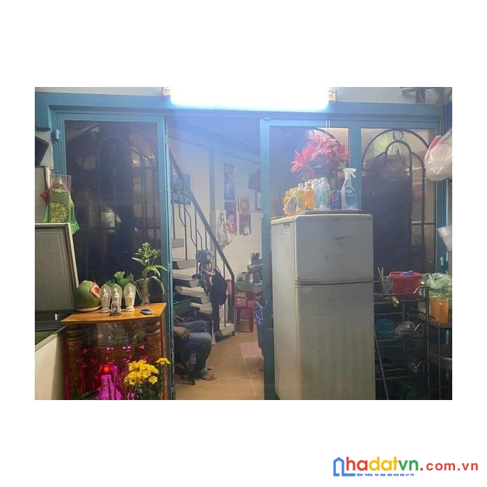 Mặt tiền hoàng sa, 3 tầng _  ngang khủng. chỉ 6.1 tỷ ( thương lượng)