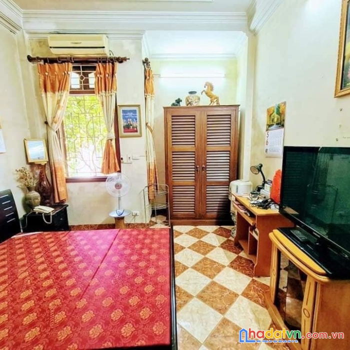 Bán nhà trương định 52m giá 3,45 tỷ mặt ngõ kinh doanh nở hậu