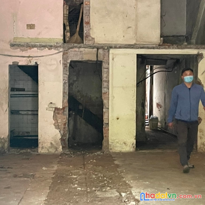 Bán nhà mặt phố hàng bông, ô tô tránh, vỉa hè 7m, đất 136m2, mặt tiền gần 6m, giá 120 tỷ.