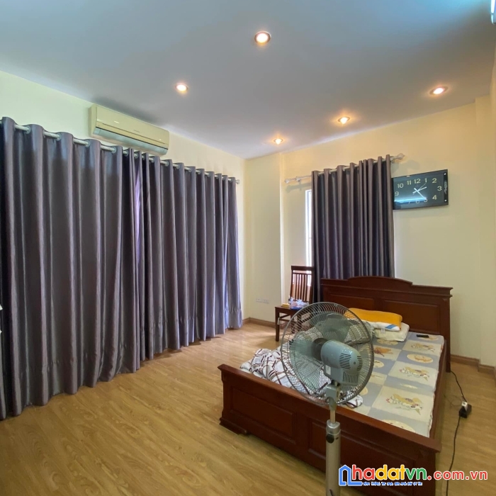 Nhà đẹp bà đình - 41m2x5t - phố hoàng hoa thám - giá chỉ 5.4 tỷ - oto cách 20m