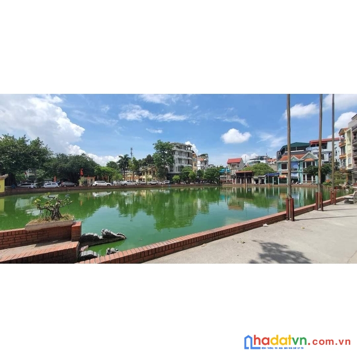 Bán mảnh đất tân triều, thanh trì, 27/37m2, mt 3,3m, giá 2,75 tỷ. sát hồ triều khúc, ô tô cách 5m.