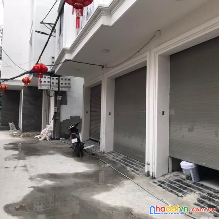 Bán nhà tứ hiệp 5 tầng ô tô đỗ cửa