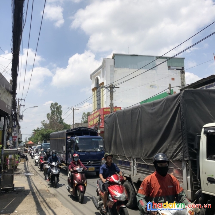 Bán nhà mặt tiền đường bình long, quận tân phú, 163m2, 17.5 tỷ .