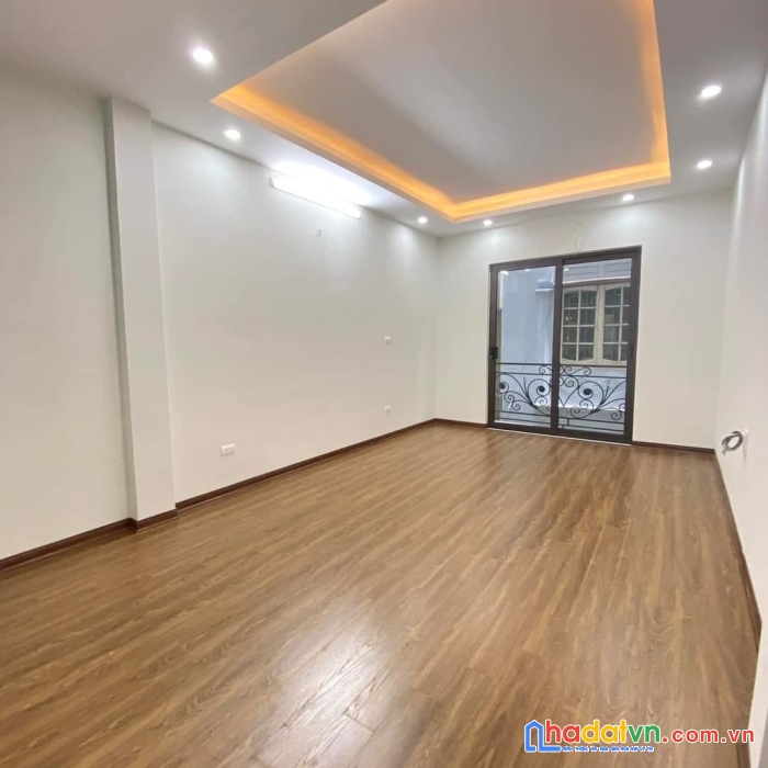 Bán nhà vũ tông phan, quận thanh xuân, ngõ thông rộng, ô tô đỗ cửa, dt 42m2 x 4t, chỉ 3.98 tỷ