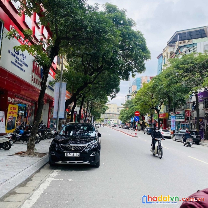 Chính chủ bán nhà mặt phố lê thanh nghị 115m2.lô góc 2 mặt tiền.mặt chính rộng 12m.vị trí kd đắc