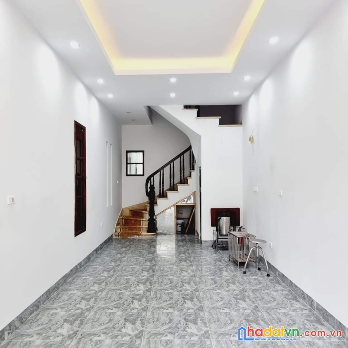 Bán gấp nhà quận hai bà trưng, kinh doanh, ô tô tránh 32m×5t
