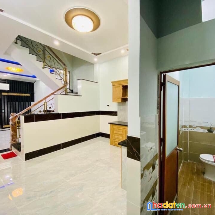 Nhà mới - rẻ quận 12 - sát bên gò vấp,hẻm xe hơi  - 3 lầu giá chỉ hơn 4 tỷ