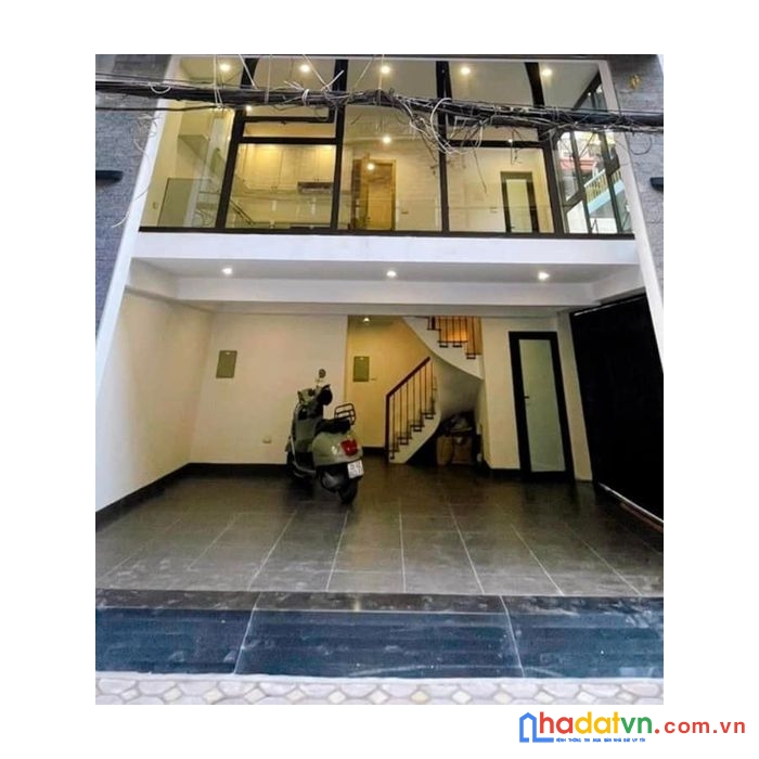 Hiếm lô góc! ngõ 165 thái hà, thang máy, 50m2, giá chỉ 15  tỷ