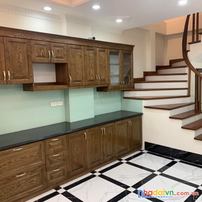 Rẻ tụt quần vương thừa vũ thanh xuân 40m 6t mt4m  hơn 5 tỷ