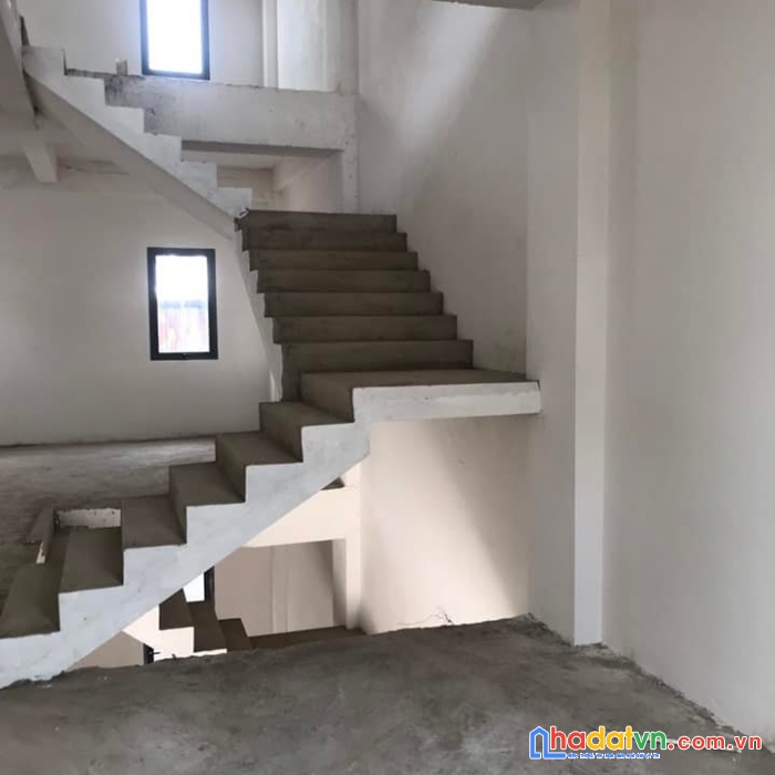 Nhà xinh siêu rẻ, lê quang định, p5, bình thạnh, 2 lầu, 1 tỷ 75.