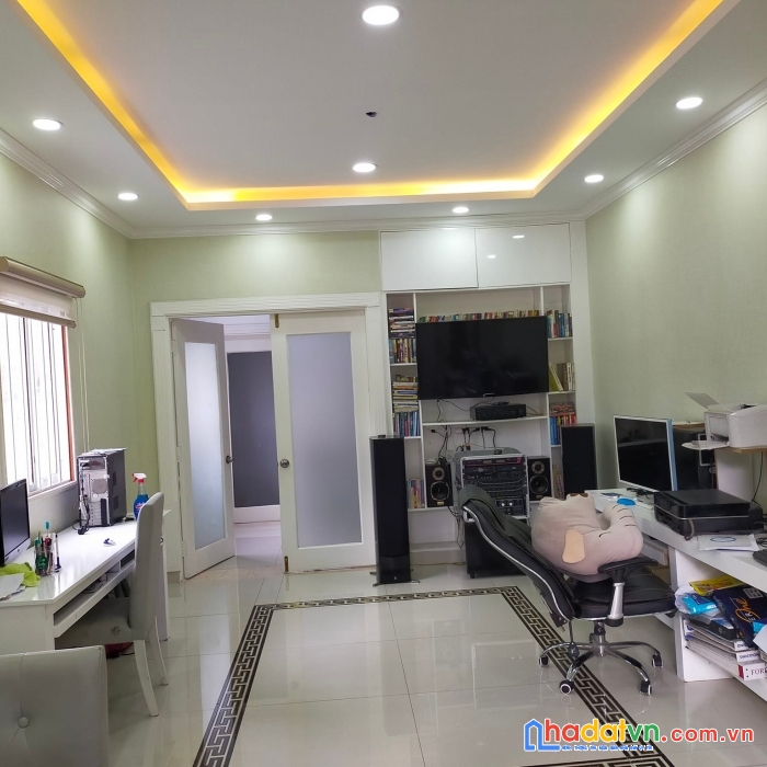 Bán nhà mặt tiền tân phú , đường chân lý , 86m2  4 tầng 8 phòng ngủ  nhỉnh 11 tỷ
