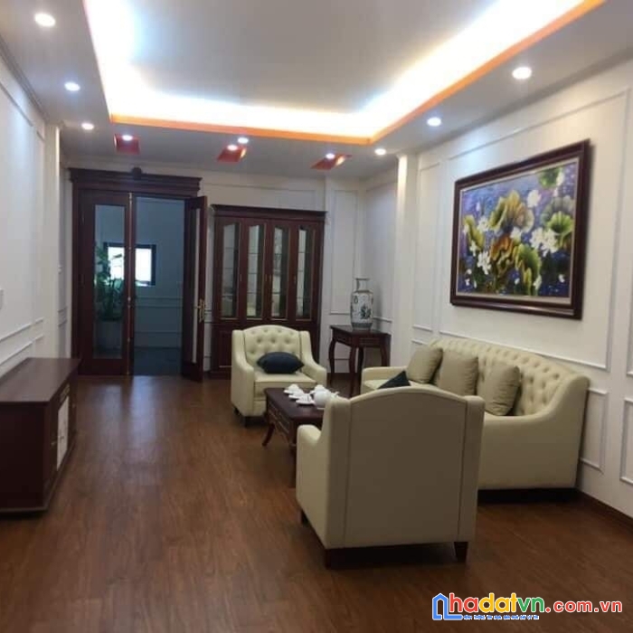 Bán nhà phố hoàng cầu, đống đa 72m, 5 tầng, mt 4m. giá: 13.6 tỷ