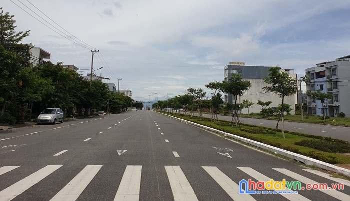 Bán đất gần bãi tắm sơn thuỷ giá cực rẻ đường nguyễn cơ thạch.