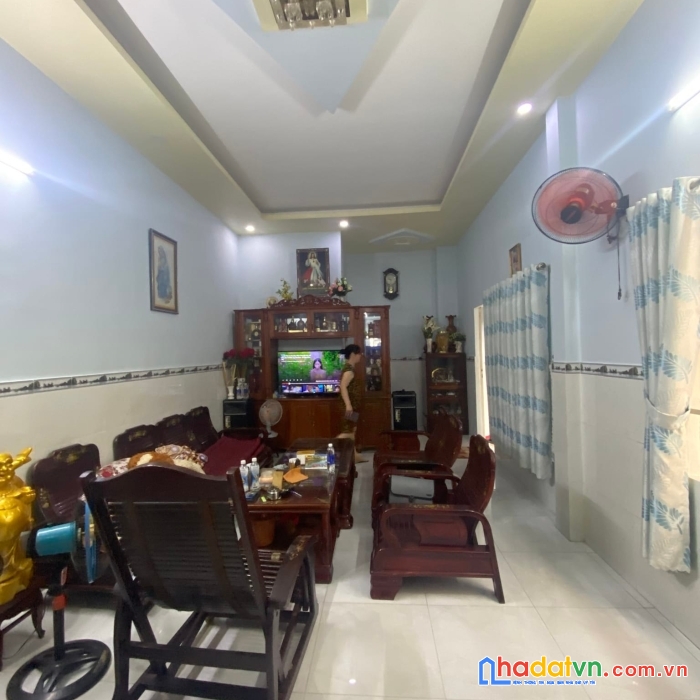 Ngộp giảm 500tr. bán nhà lê trọng tấn, tân phú hxh, 80m2, c4 chỉ 5 tỷ 6