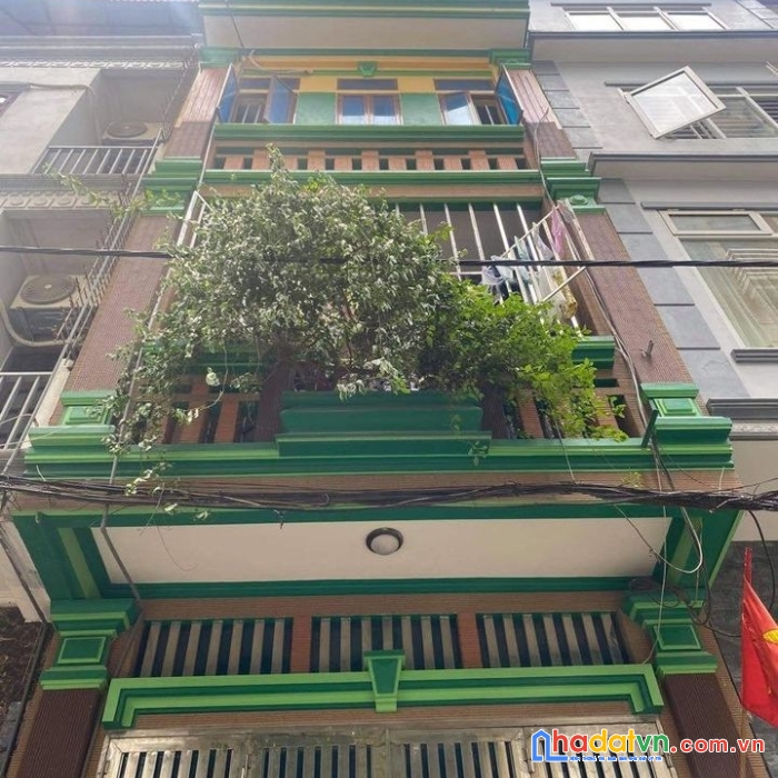 Nhà đẹp phân lô kinh doanh gara oto  xuân la 43m2x5t, mt 4m 9,6 tỷ