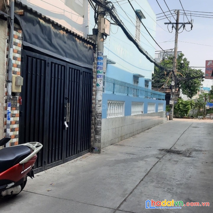 Nhà mới đẹp, khu an ninh, hẻm xe hơi hơi thông bhhb  chỉ 2 ty 8