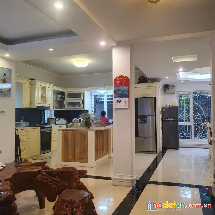 Bán biệt thự khu đô thị văn phú, 200m2, 4t, mt11m, giá chỉ 21 tỷ.