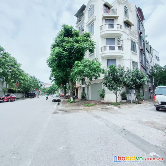 Bán nhà 6 tầng phố ái mộ vip, ôtô,kd, dt 75m2, mt 5.8m, giá nhỉnh 22 tỷ.