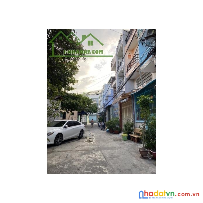 Bán gấp nhà hxh minh phụng  quận 11 5 tầng giá 8.5 tỷ 