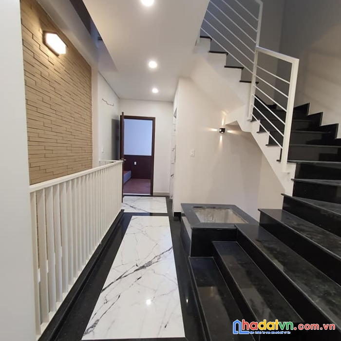 Nhà hẻm cmt8 nhanh tay vào ở ngay - 4x14m- giá 7,2 tỷ