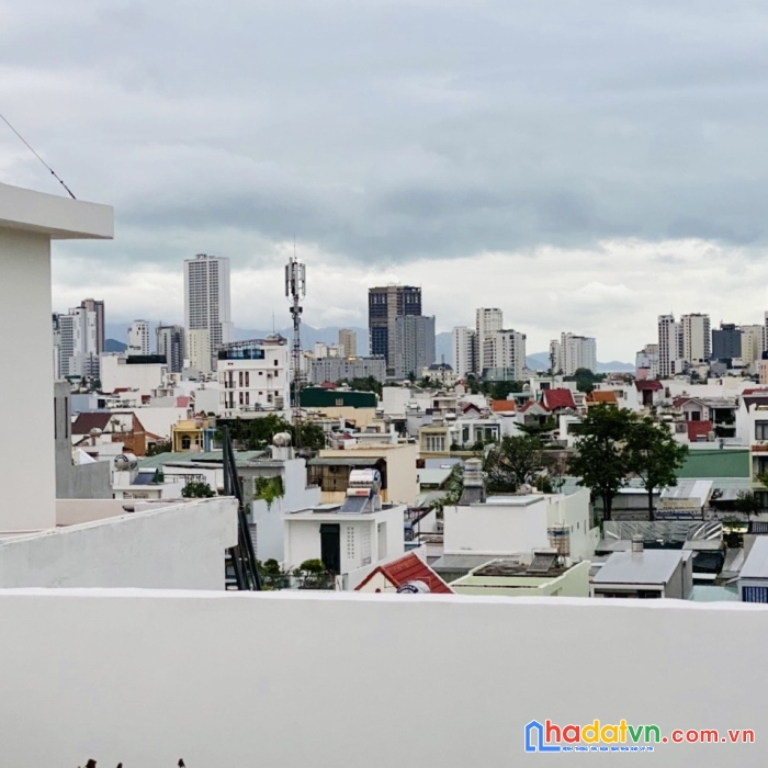 Tòa nhà mang lại thu nhập thụ động 300tr/năm
bán tòa nhà 6 tầng 10 căn hộ tại khu tái định cư vcn