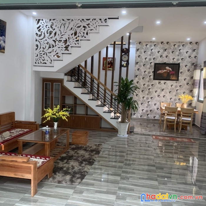 Bán gấp căn nhà trưng nữ vương, 50m2, 3 tầng, giá chỉ 3.5 tỷ
